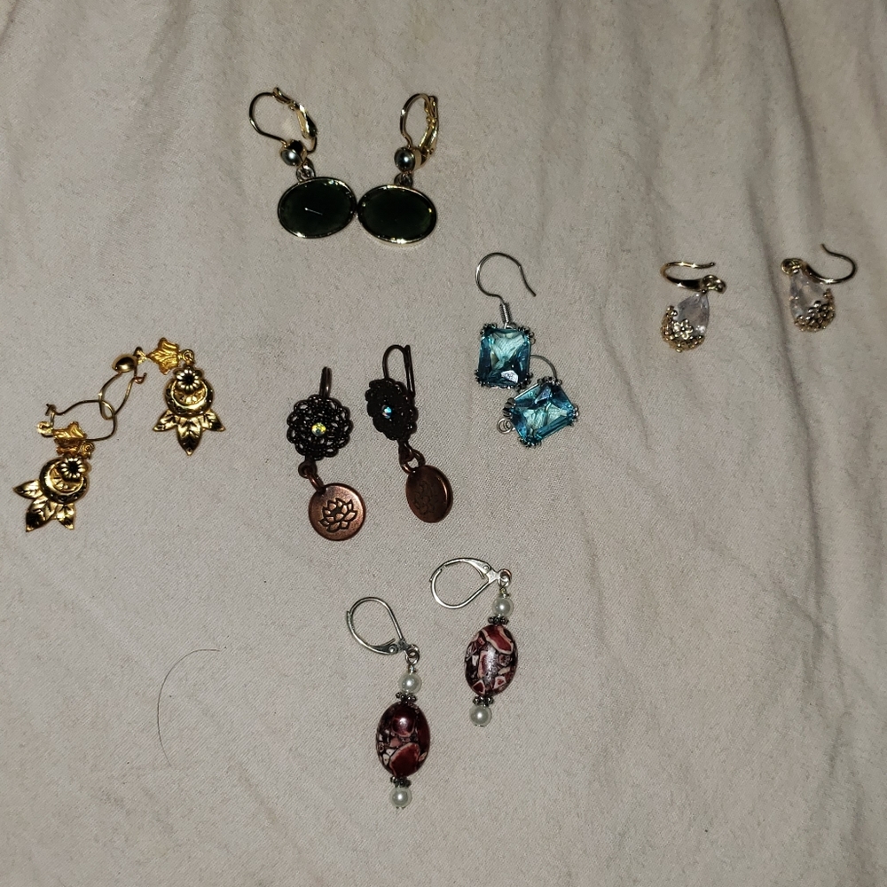 6 sets of earrings